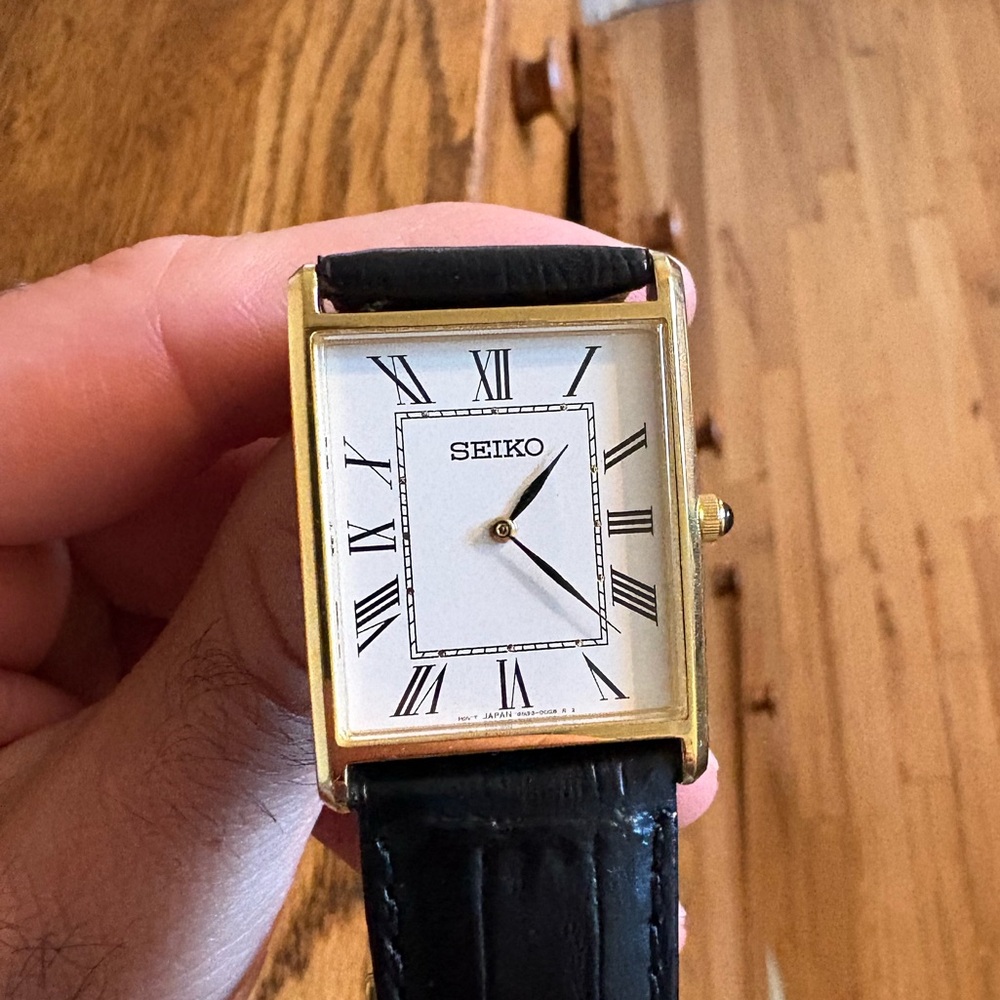Seiko SWR052, Seiko Tank. White Dial, gold case
